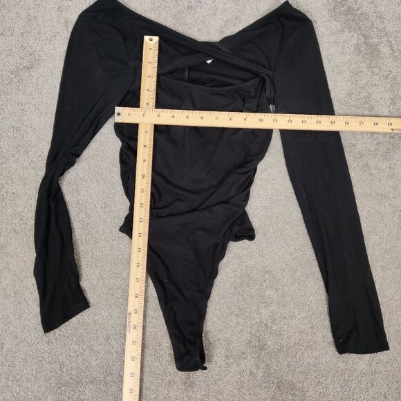 ASTR Women's Ruched Black Bodysuit Size Medium Comfy Casual Versatile Sexy - Picture 6 of 6